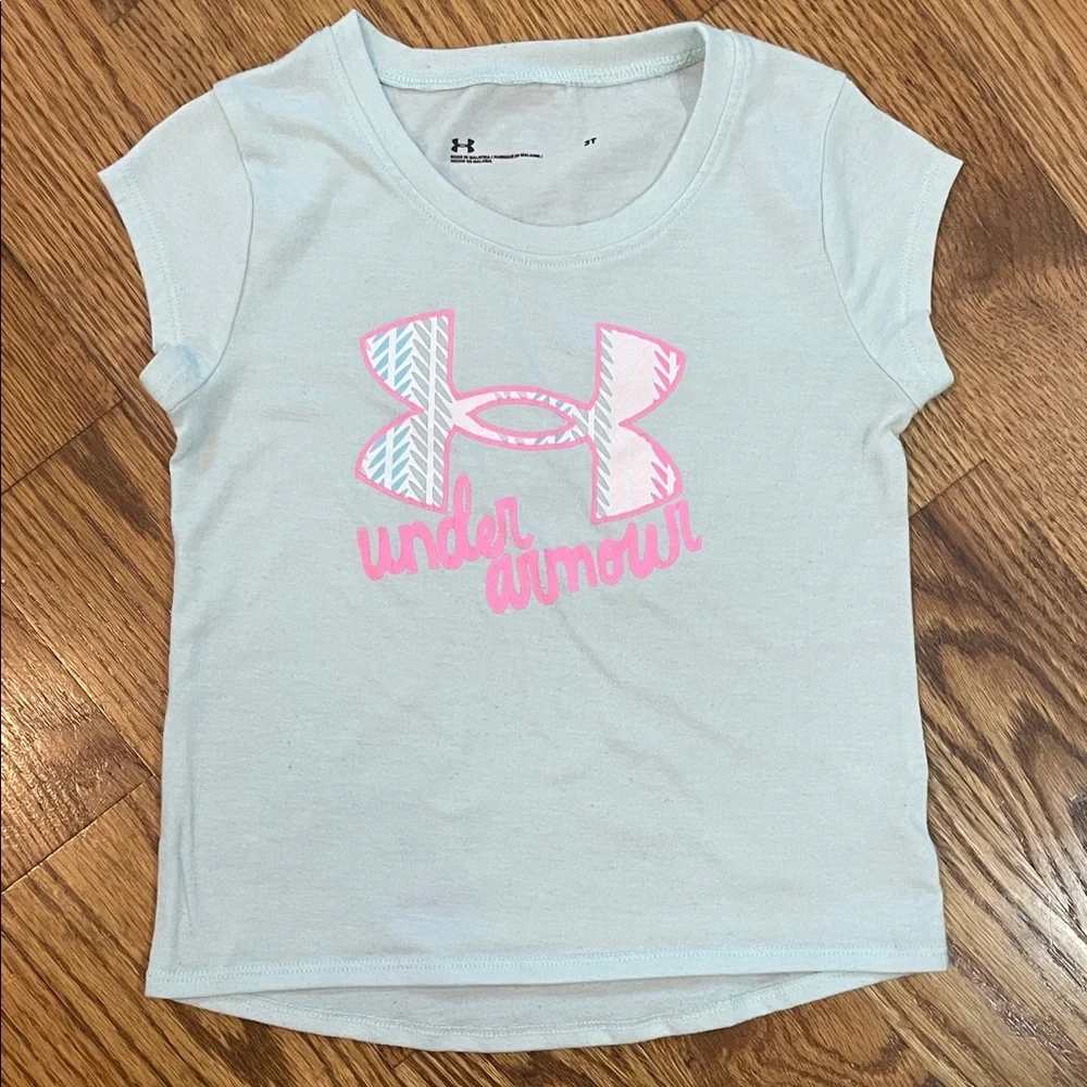 Girl’s Under Armour Shirt. Size 3T. Excellent Condition.